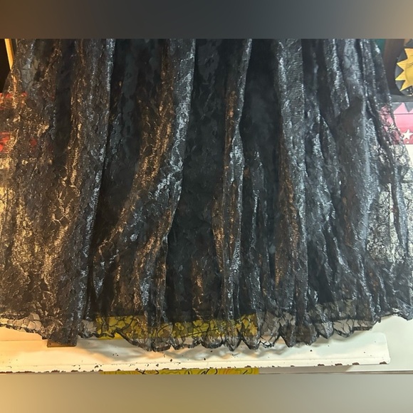 Principles Vintage Black Sheer Floral Lace Pleated Layered Skirt Made in Canada - Picture 10 of 14